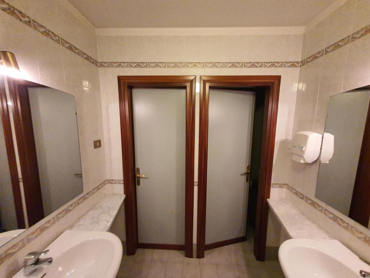 Suore Concezioniste Missionarie - Carmen Salles Roma Bed & Breakfast Exterior photo