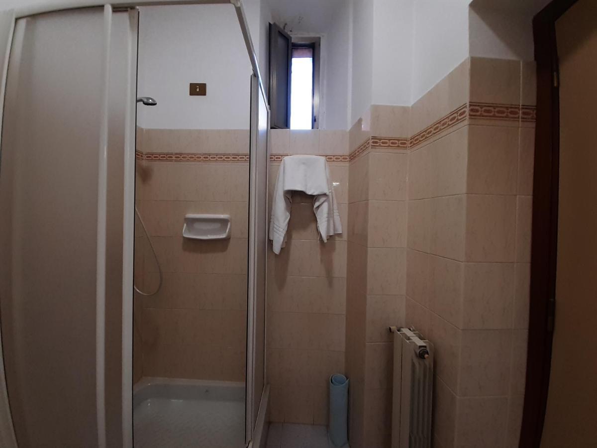 Suore Concezioniste Missionarie - Carmen Salles Roma Bed & Breakfast Exterior photo