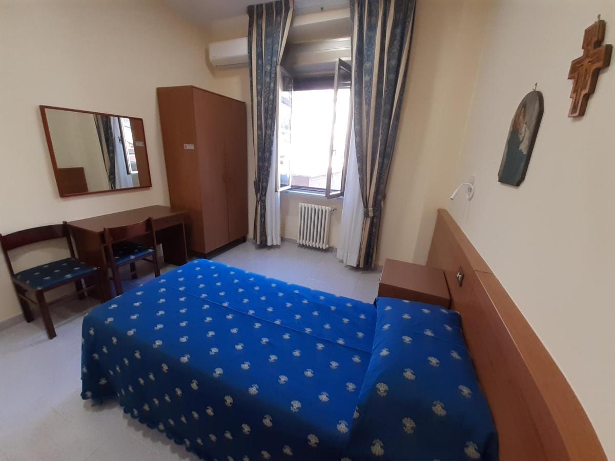 Suore Concezioniste Missionarie - Carmen Salles Roma Bed & Breakfast Exterior photo