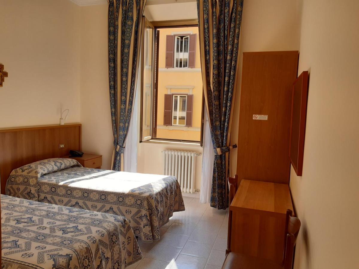 Suore Concezioniste Missionarie - Carmen Salles Roma Bed & Breakfast Exterior photo